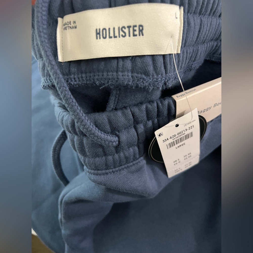 Hollister Navy Baggy Sweatpants - Picture 2 of 9